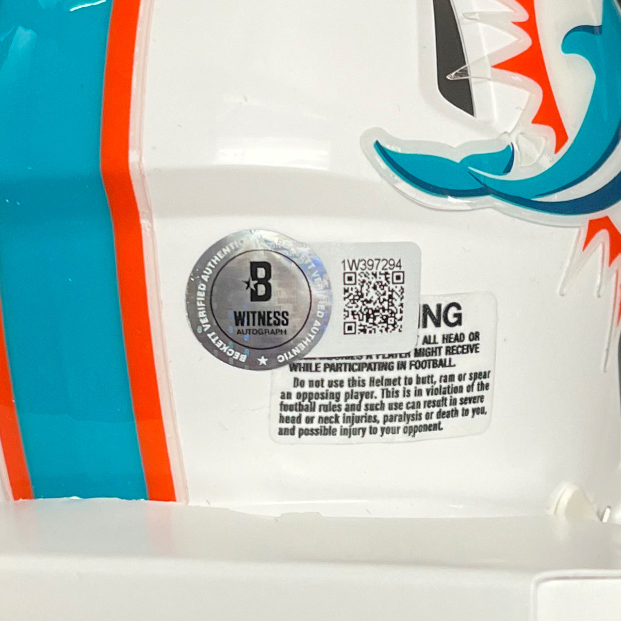 De'Von Achane Signed Dolphins Speed Mini Helmet