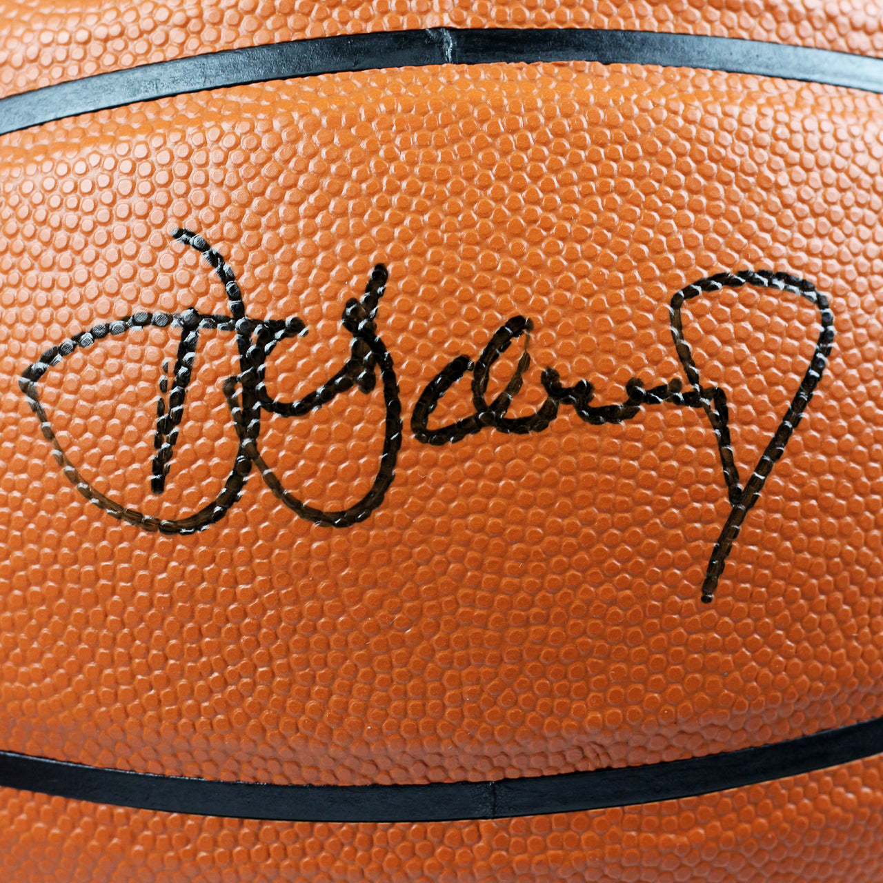 Detlef Schrempf Signed Spalding Basketball