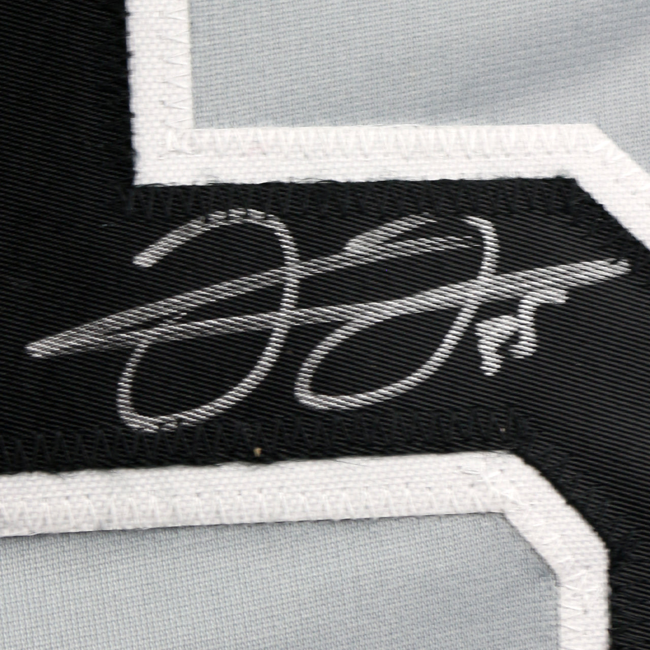 Frank Thomas Signed Jersey